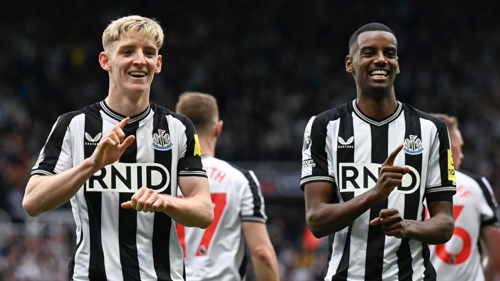 Newcastle United 紐卡斯爾聯足球俱樂部